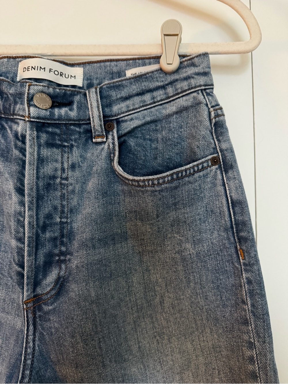 Aritzia Denim Forum Arlo Straight Jean - Size 27